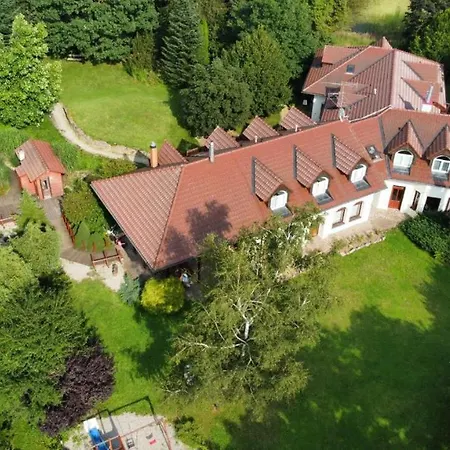 Gasthuis Ivanek 3*