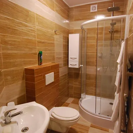 Affittacamere Ivanek 3*